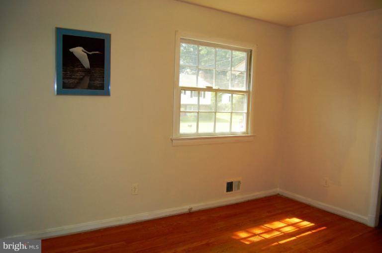 13205 Clifton Road Silver Spring, MD 20904 - Photo 11 of 30 Bedroom