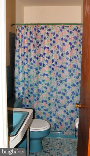 13205 Clifton Road Silver Spring, MD 20904 - Photo 10 of 30 Bath (Master)