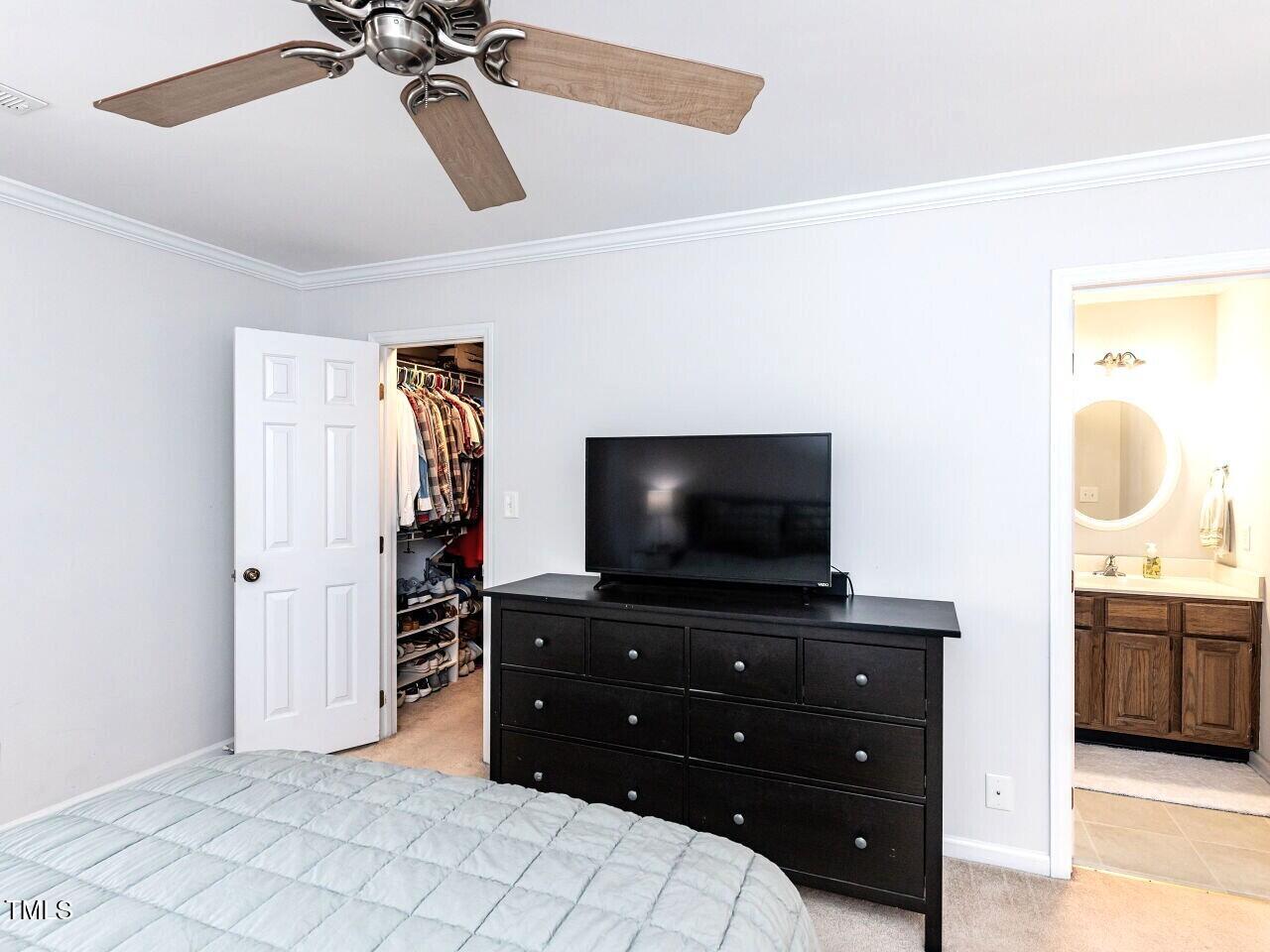 5622 Darrow Drive Raleigh, NC 27612 - Photo 18 of 28 016-1280x960-main-bedroom