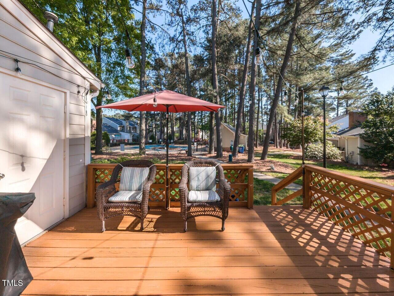 5622 Darrow Drive Raleigh, NC 27612 - Photo 9 of 28 028-1280x960-deck