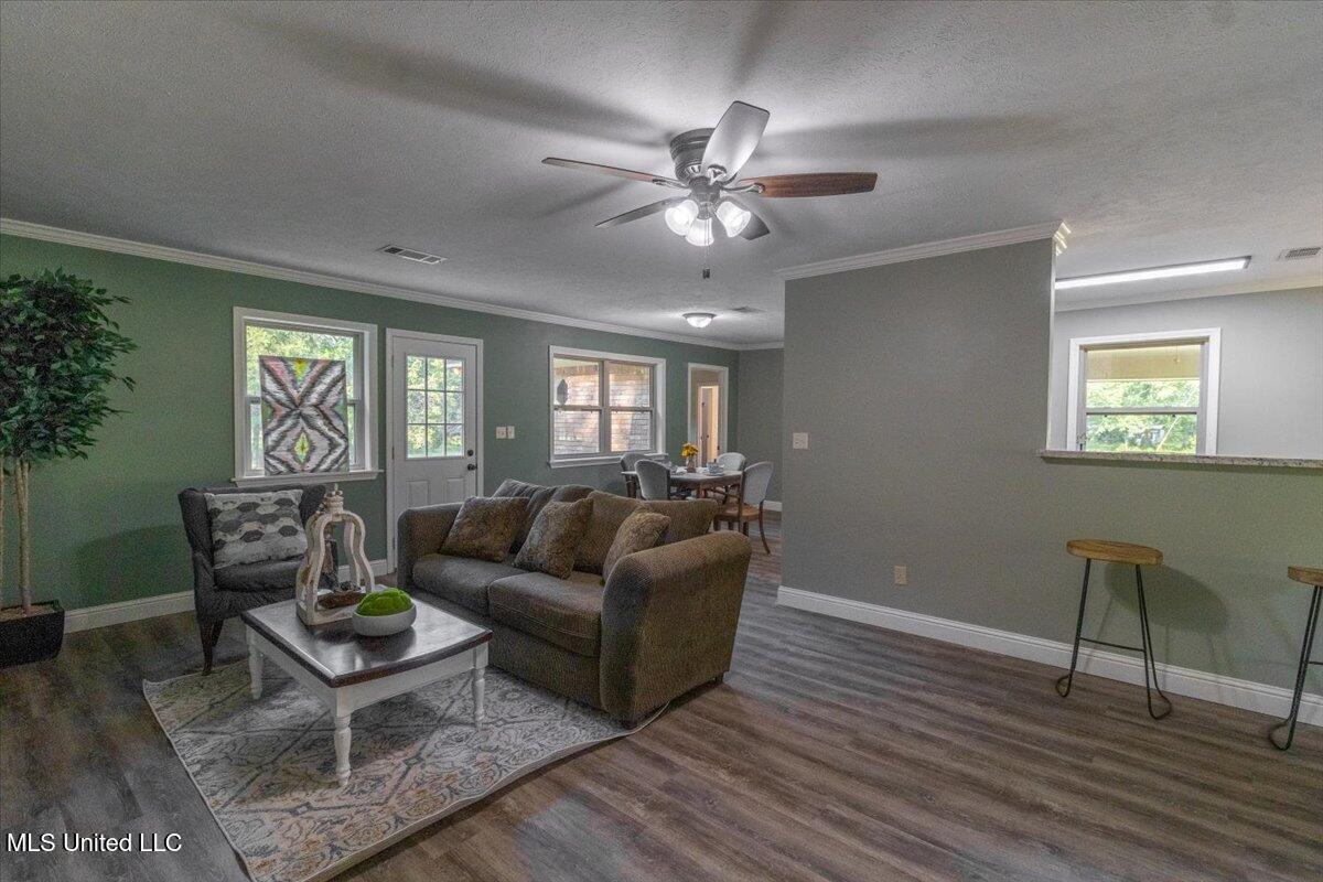 157 West Petros Road Pearl, MS 39208 - Photo 4 of 23 19-Petros-7