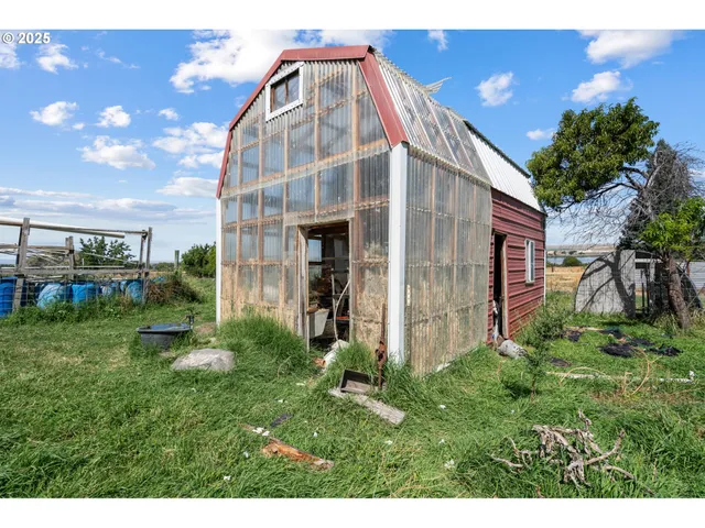 $799,950 | 28473 Southshore Drive, Umatilla, OR 97882