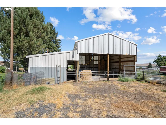 $799,950 | 28473 Southshore Drive, Umatilla, OR 97882