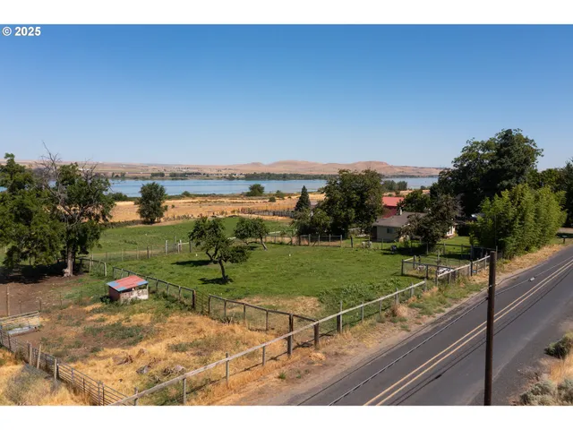 $799,950 | 28473 Southshore Drive, Umatilla, OR 97882