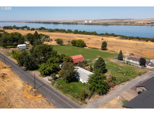$799,950 | 28473 Southshore Drive, Umatilla, OR 97882