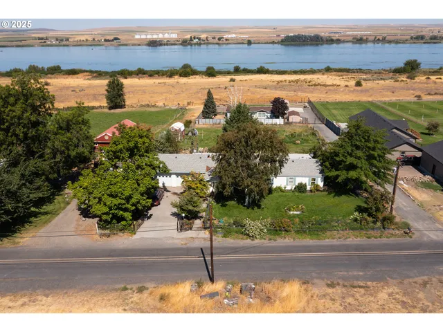 $799,950 | 28473 Southshore Drive, Umatilla, OR 97882