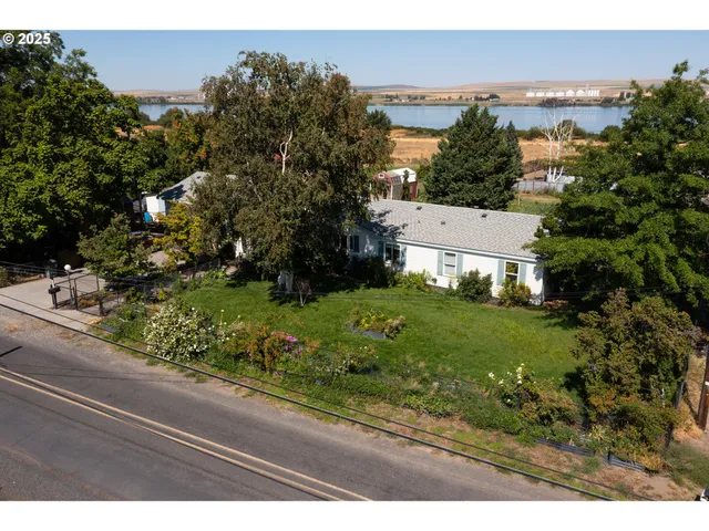 $799,950 | 28473 Southshore Drive, Umatilla, OR 97882