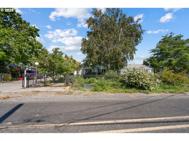 $799,950 | 28473 Southshore Drive, Umatilla, OR 97882