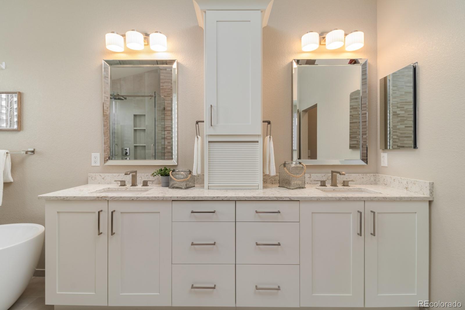 714 Ridgemont Circle Highlands Ranch, CO 80126 - Photo 23 of 40 Gallery Image 23