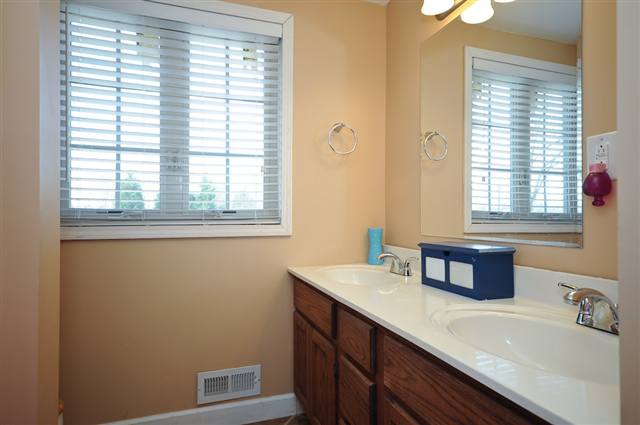 8652 Augusta Road Pelzer, SC 29669 - Photo 16 of 25