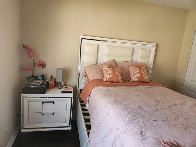 $1,200 | 0 United Street, West Palm Beach, FL 33411