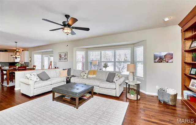 $569,900 | 7409 Heathermoor Lane, O'Fallon, MO 63368