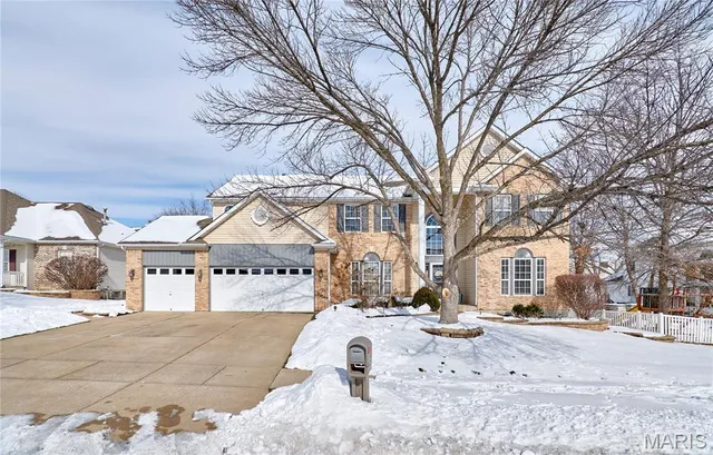 $569,900 | 7409 Heathermoor Lane, O'Fallon, MO 63368