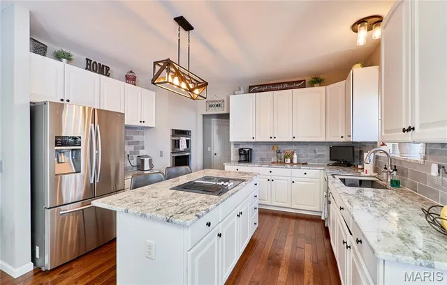 $569,900 | 7409 Heathermoor Lane, O'Fallon, MO 63368