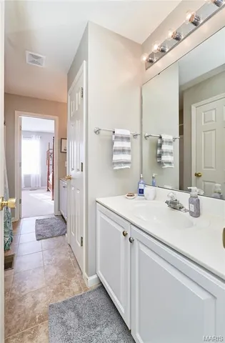 $569,900 | 7409 Heathermoor Lane, O'Fallon, MO 63368