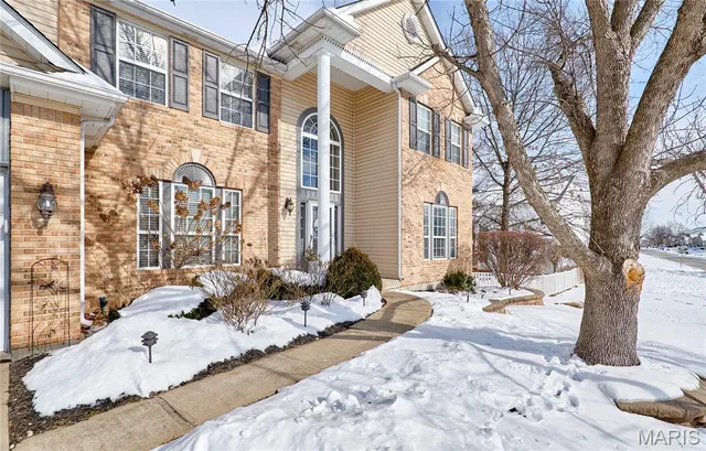 $569,900 | 7409 Heathermoor Lane, O'Fallon, MO 63368