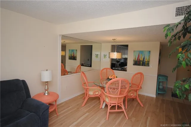 $1,800 | 5333 Southeast Miles Grant Road, Unit I104, Stuart, FL 34997