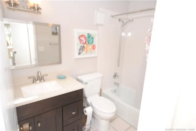 $1,800 | 5333 Southeast Miles Grant Road, Unit I104, Stuart, FL 34997