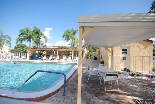 $1,800 | 5333 Southeast Miles Grant Road, Unit I104, Stuart, FL 34997