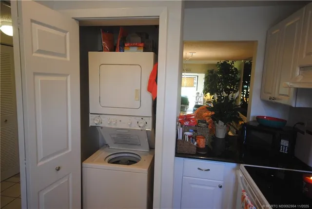 $1,800 | 5333 Southeast Miles Grant Road, Unit I104, Stuart, FL 34997