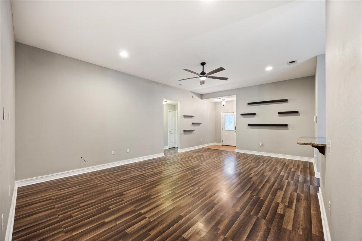 8445 Rynes Circle Navarre, FL 32566 - Photo 6 of 26 6