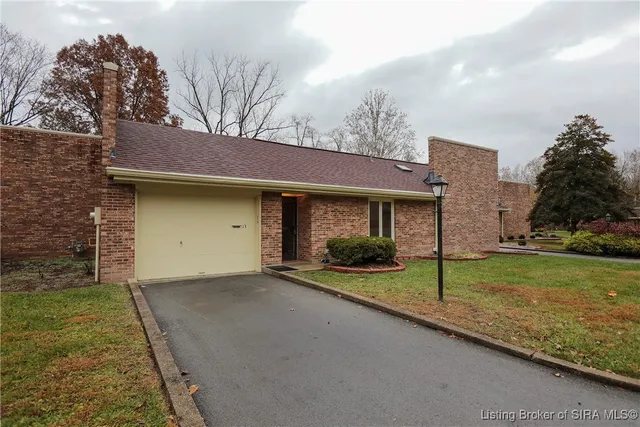 $285,000 | 13 Bellewood Court, New Albany, IN 47150