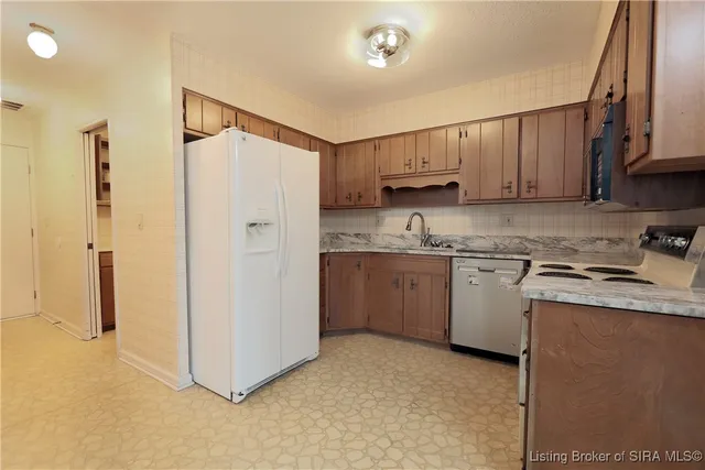 $285,000 | 13 Bellewood Court, New Albany, IN 47150