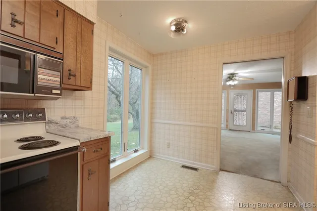 $285,000 | 13 Bellewood Court, New Albany, IN 47150