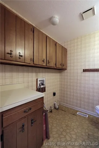 $285,000 | 13 Bellewood Court, New Albany, IN 47150