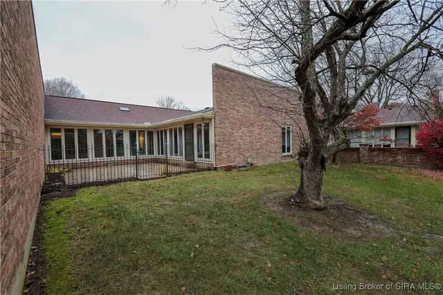 $285,000 | 13 Bellewood Court, New Albany, IN 47150