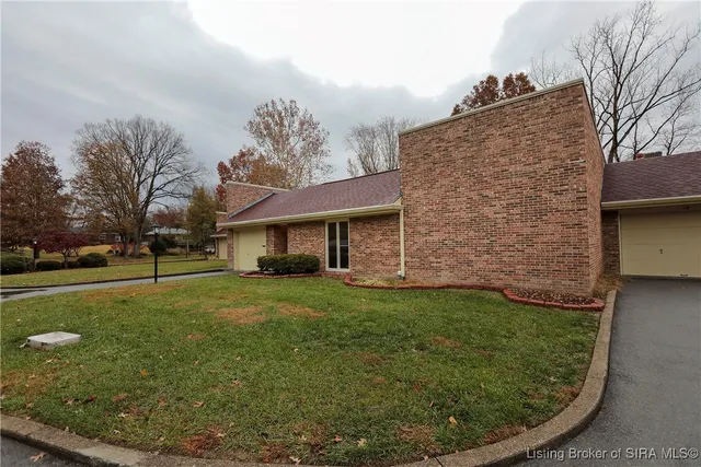 $285,000 | 13 Bellewood Court, New Albany, IN 47150