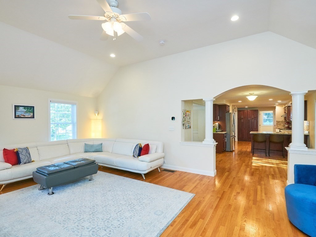 705 Boston Road Billerica, MA 01821 - Photo 7 of 30 Gallery Image 7