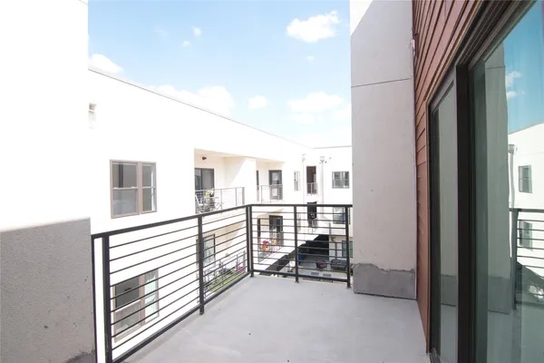 $2,770 | 2213 Poquito Street, Unit 317, Austin, TX 78722