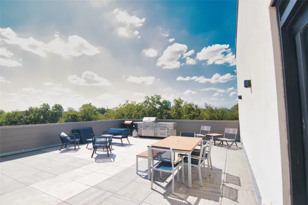 $2,770 | 2213 Poquito Street, Unit 317, Austin, TX 78722