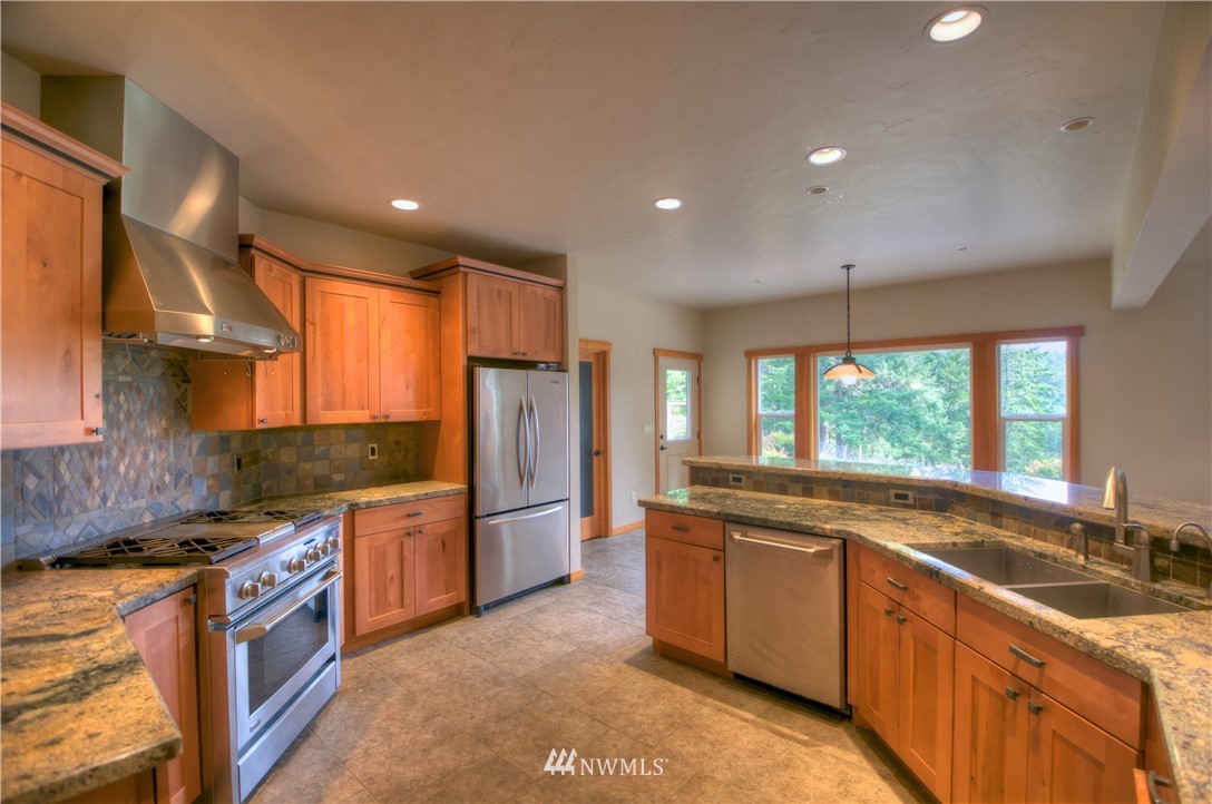 5840 Young Road Northwest Olympia, WA 98502 - Photo 7 of 25 Gallery Image 7
