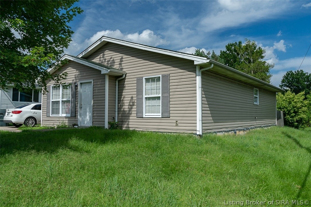 1234 Slate Run Road New Albany, IN 47150 - Photo 3 of 27 Gallery Image 3