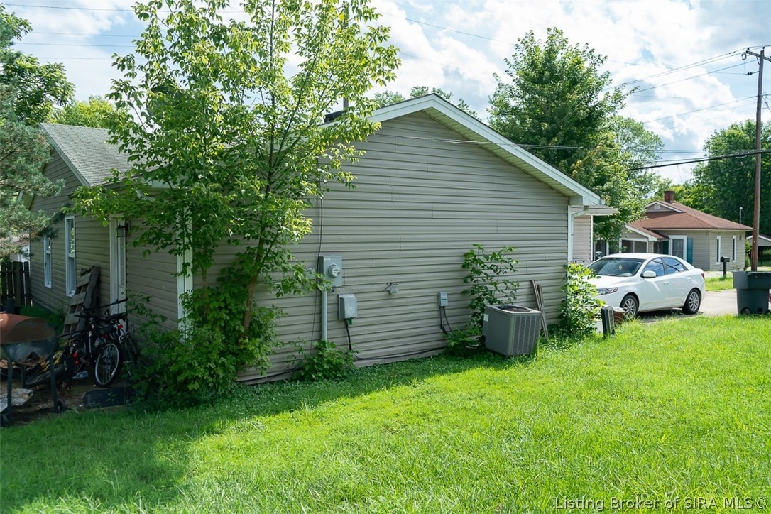 1234 Slate Run Road New Albany, IN 47150 - Photo 10 of 27 Gallery Image 10