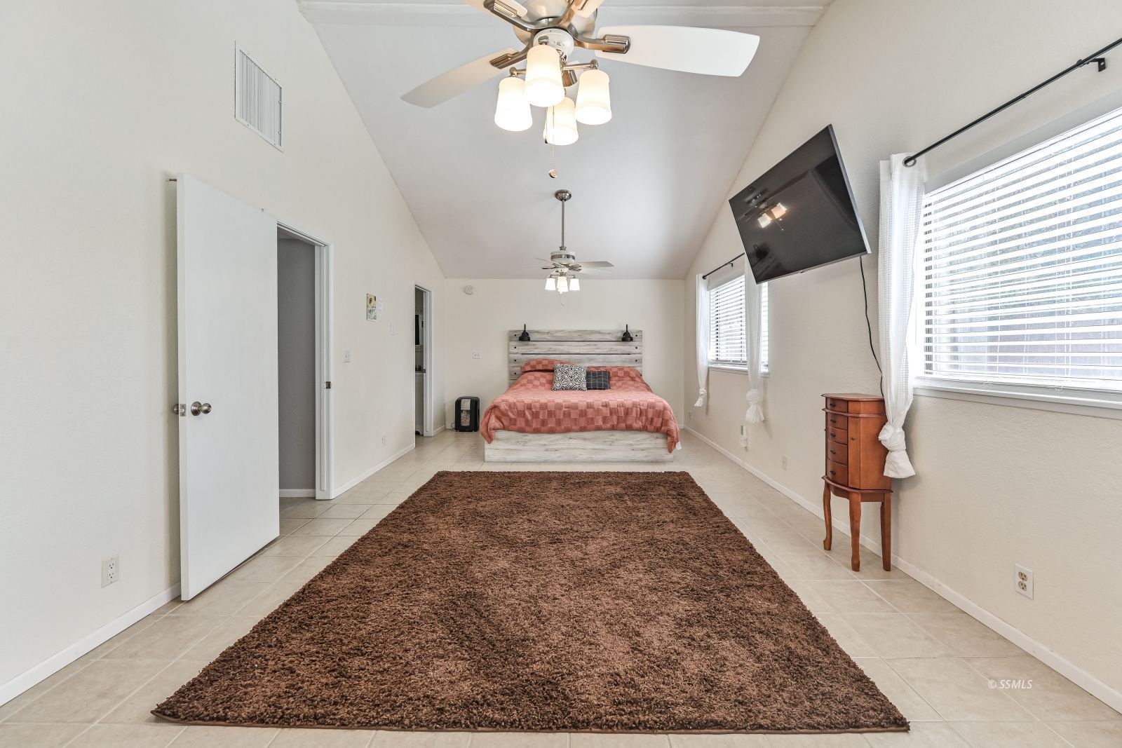 1089 Amie Court Ridgecrest, CA 93555 - Photo 20 of 43 Gallery Image 20