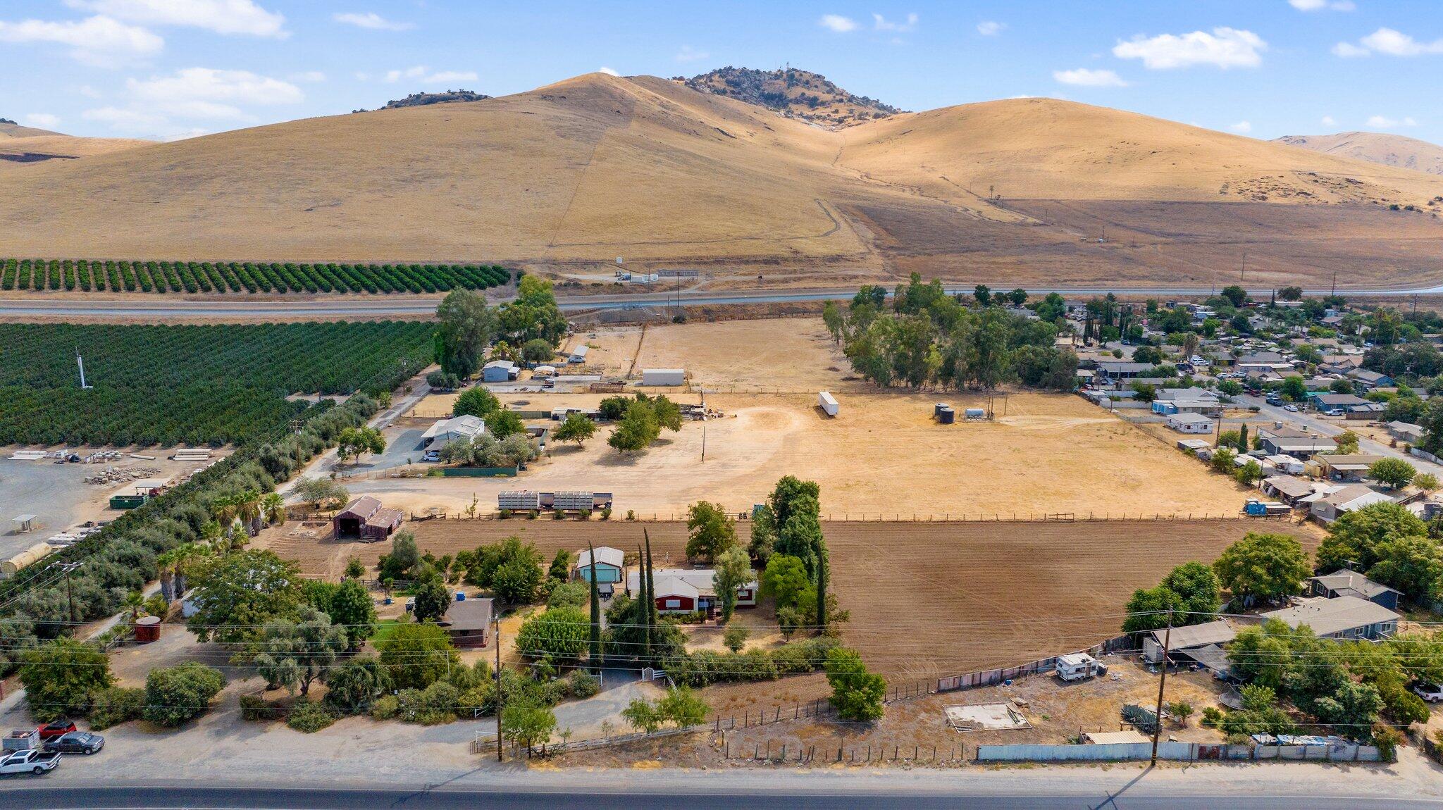 646 South Spruce Road Exeter, CA 93221 - Photo 1 of 67 72-web-or-mls-DJI_20240907112613_0982_D