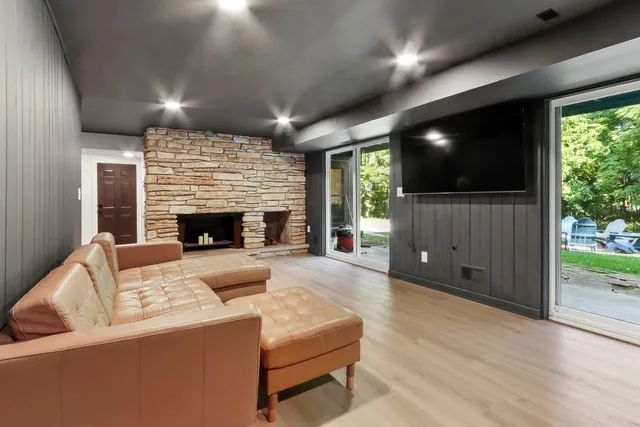 $850,000 | W3552 Wildwood Drive, Geneva, WI 53147