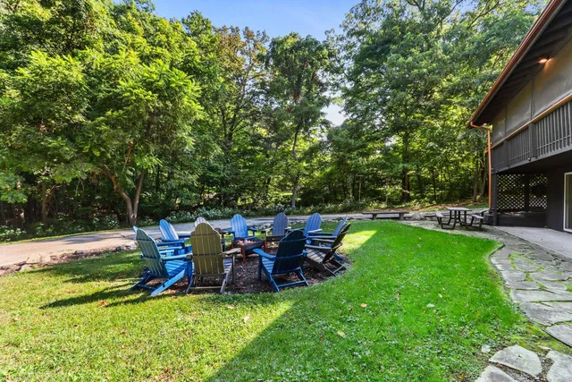 $850,000 | W3552 Wildwood Drive, Geneva, WI 53147