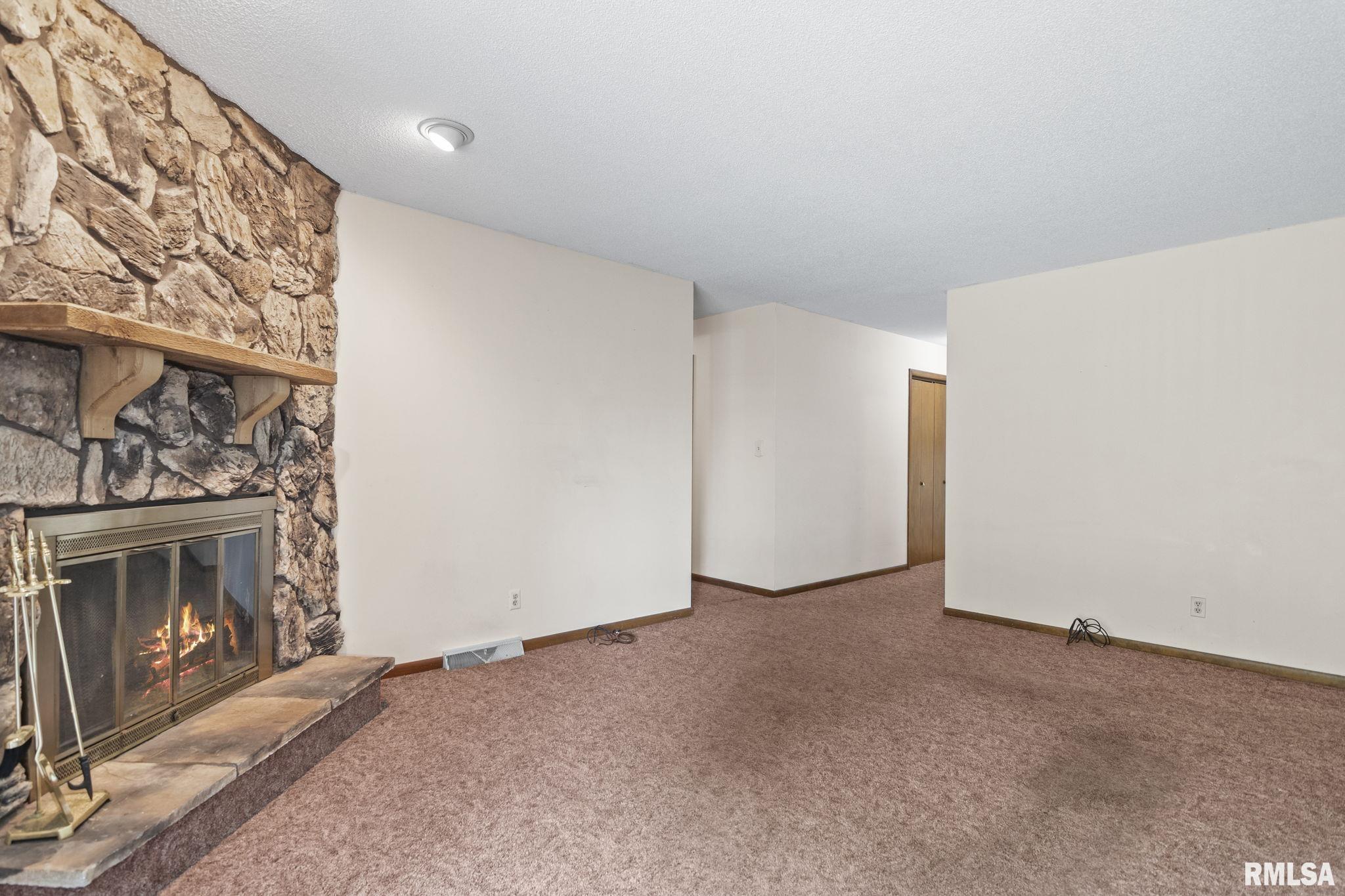 2541 Huntleigh Road Springfield, IL 62704 - Photo 13 of 37