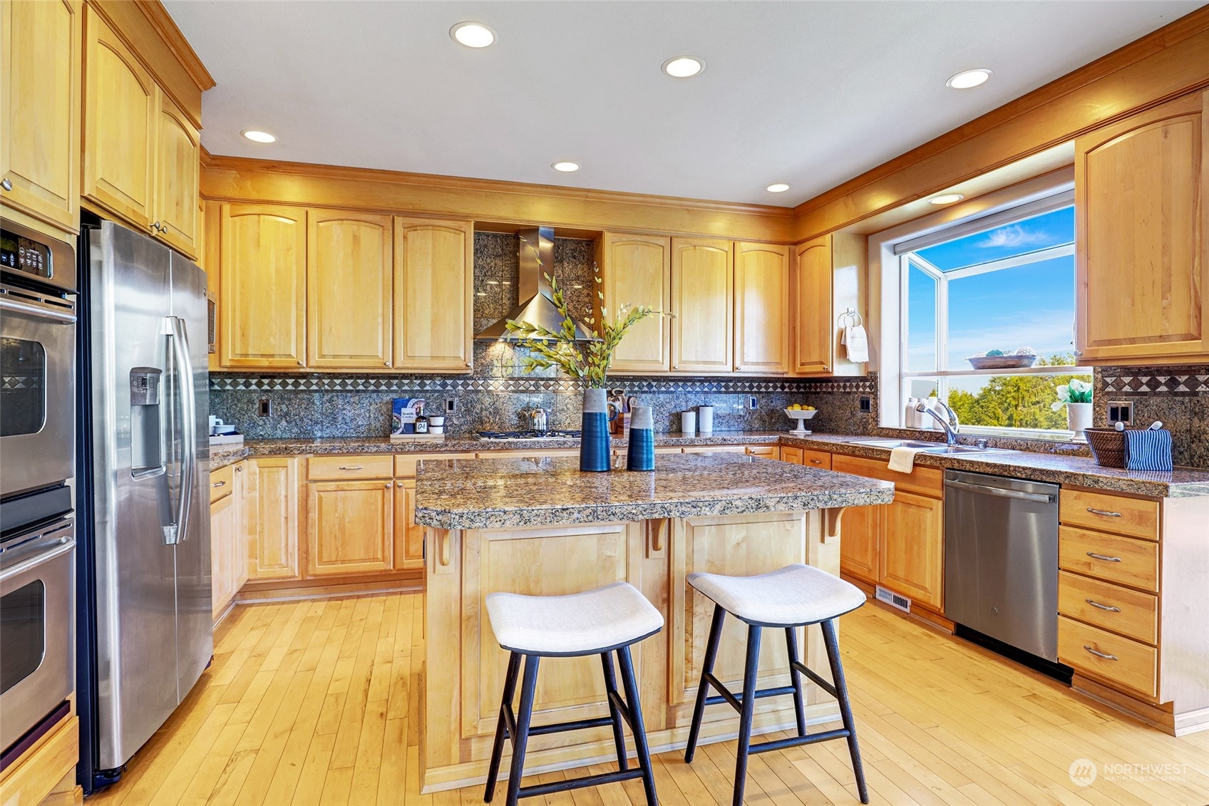 16608 Southeast 167th Street Renton, WA 98058 - Photo 6 of 38 Gallery Image 6