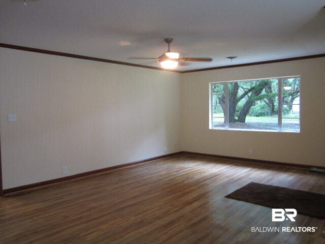 12933 4th Street Lillian, AL 36549 - Photo 4 of 23 Living Room