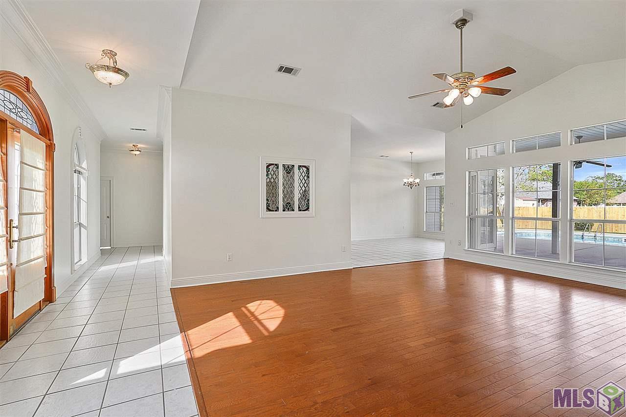 16546 Jay Road Prairieville, LA 70769 - Photo 3 of 23 Gallery Image 3