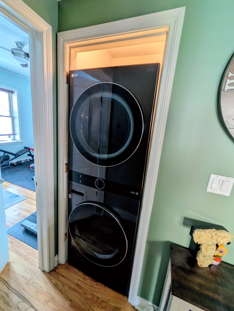 3910 North Bernard Street, Unit 2E Chicago, IL 60618 - Photo 15 of 18