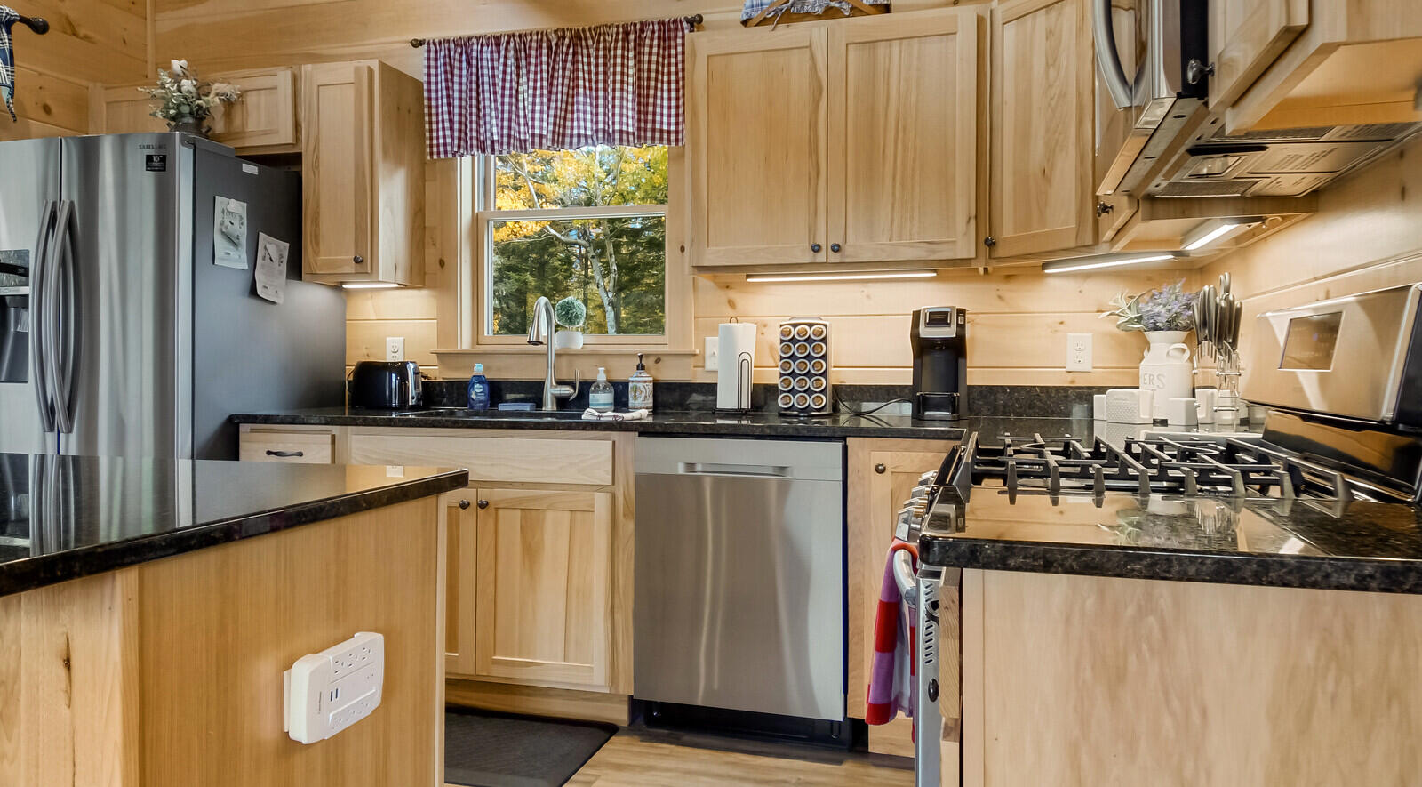 747 South Shore Drive, Unit 15 Rangeley, ME 04970 - Photo 9 of 35 Kitchen