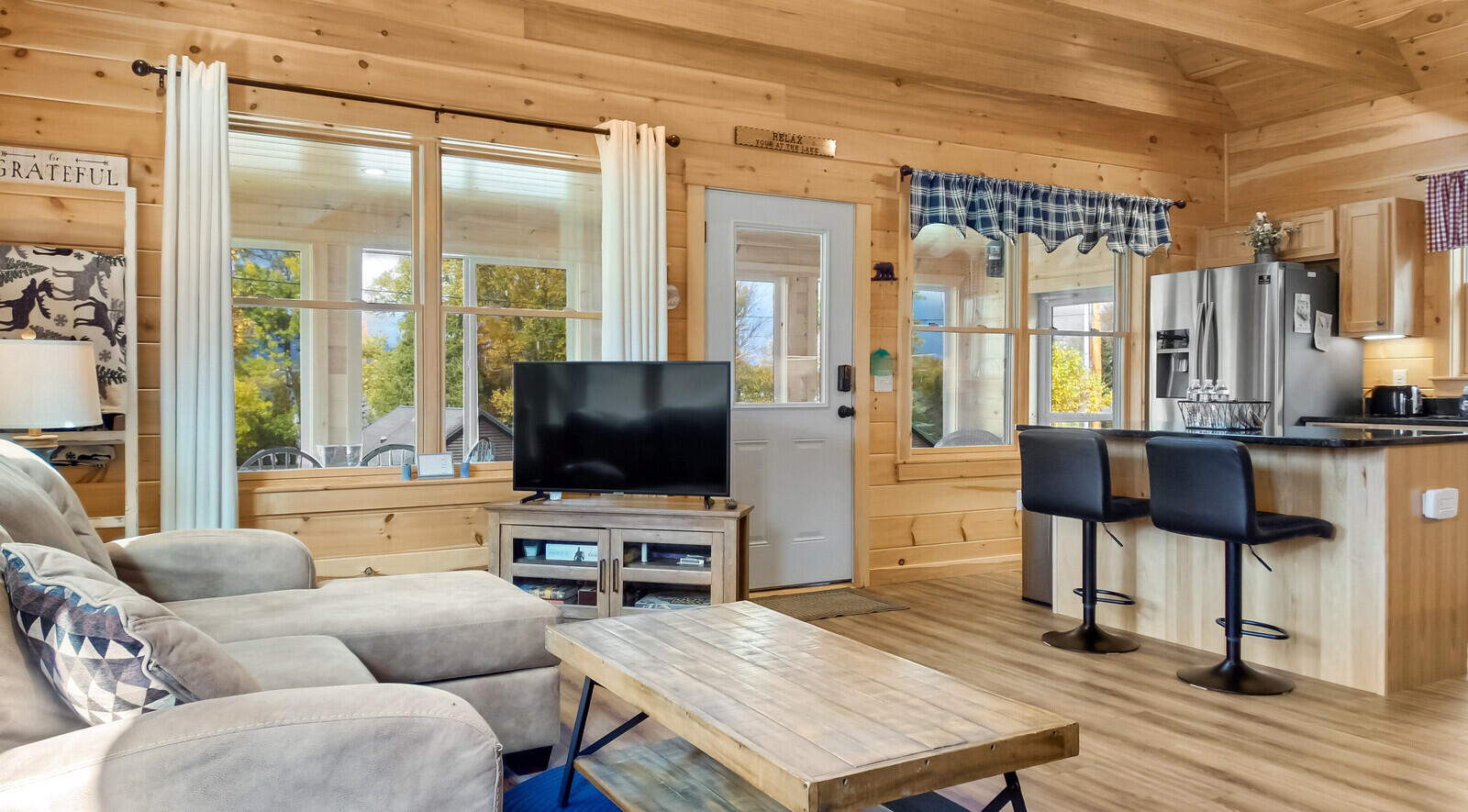 747 South Shore Drive, Unit 15 Rangeley, ME 04970 - Photo 11 of 35 Living Area