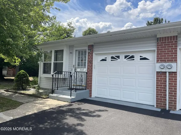 $109,900 | 4 Yorktowne Parkway, Unit A, Whiting, NJ 08759