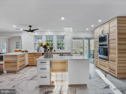$1,200,000 | 2813 Bree Hill Road, Oakton, VA 22124